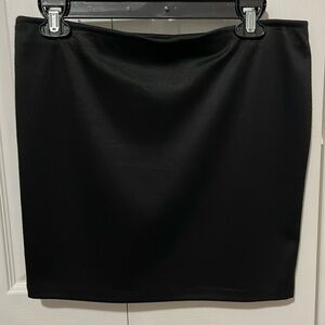 Like new! Lily white (L) mini black skirt